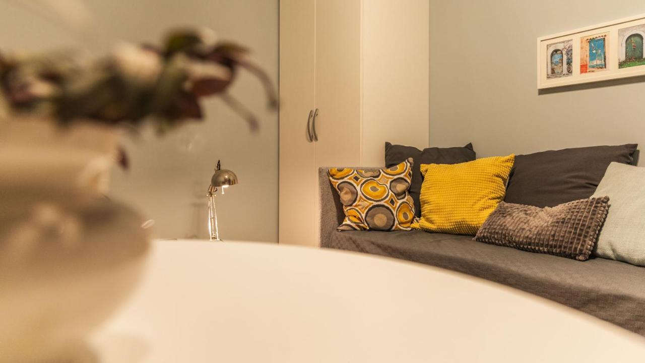 Apartamento Hippocratica Salerno Exterior foto